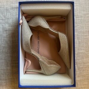 NWB Stuart Weitzman Scallop D’Orsay Pump Fine Glitter